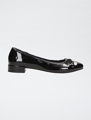 Ballerines vernies avec petits talons