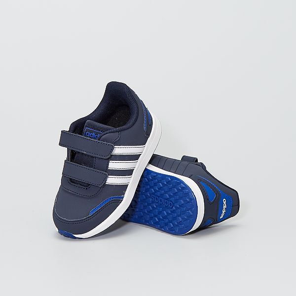 baskets basses adidas