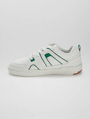 Baskets basses esprit sportif