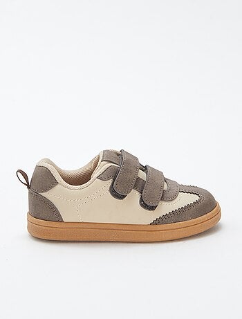 Baskets bicolores à scratchs