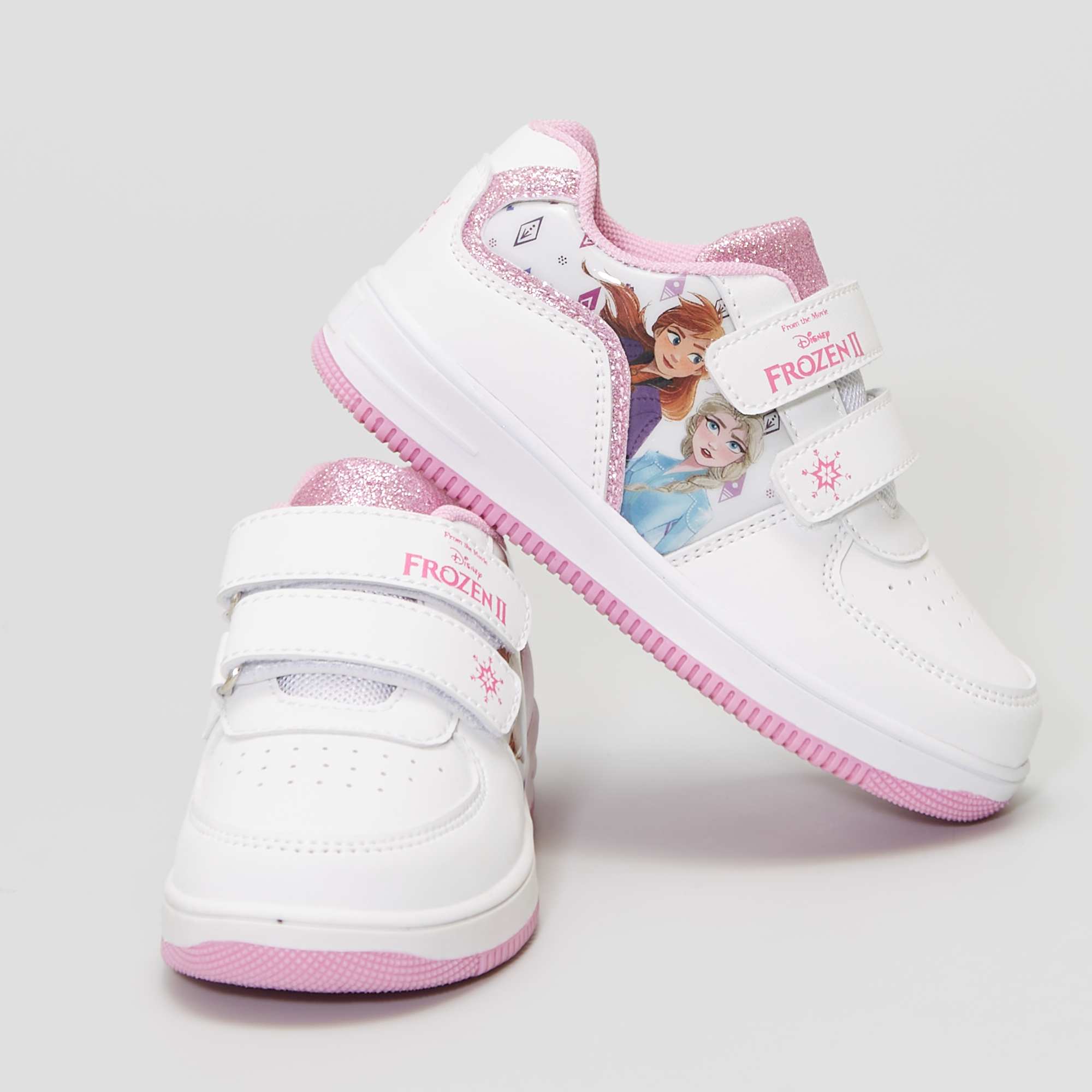 chaussure blanche neige
