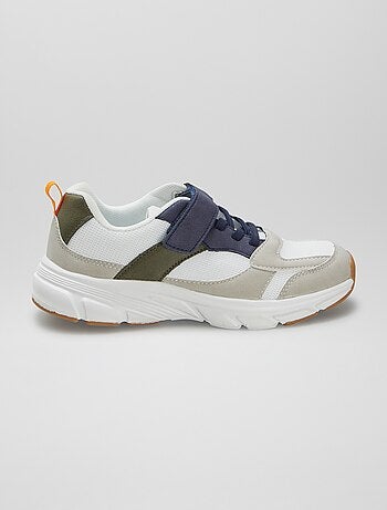 Baskets running avec scratchs et lacets élastiqués