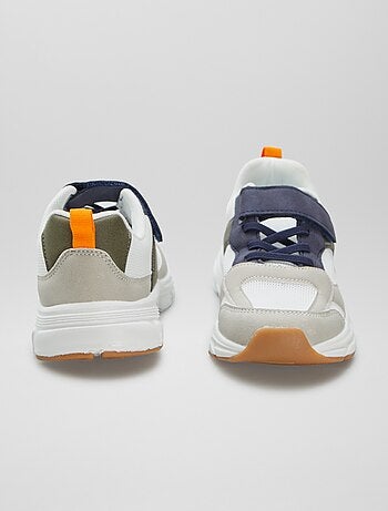 Baskets running avec scratchs et lacets élastiqués