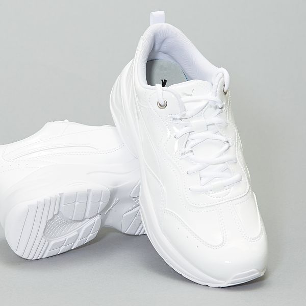 chaussure blanche puma
