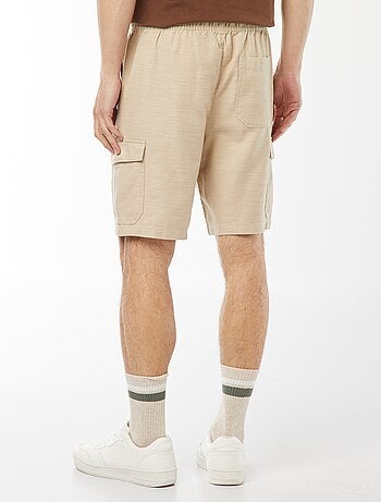 Bermuda uni avec poches à rabat