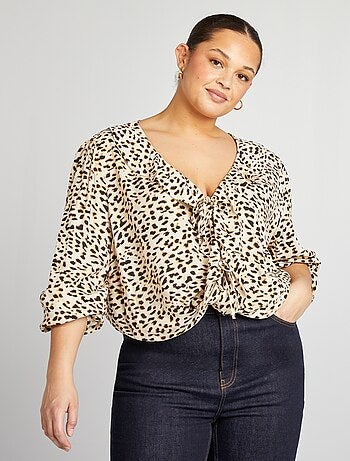 Blouse à volants et ouverture par liens