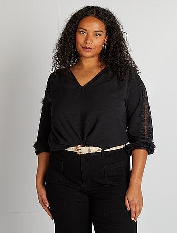 Blouse avec dentelles sur les manches