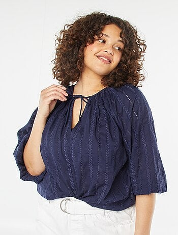 Blouse brodée avec manches 3/4