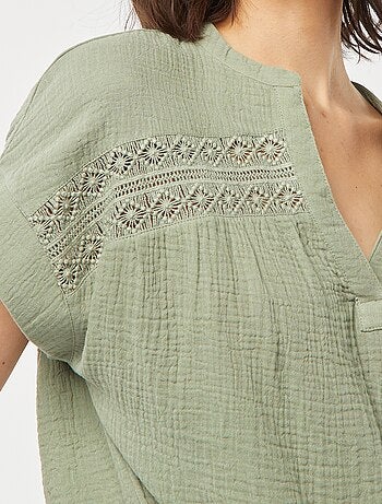 Blouse en gaze de coton avec broderies