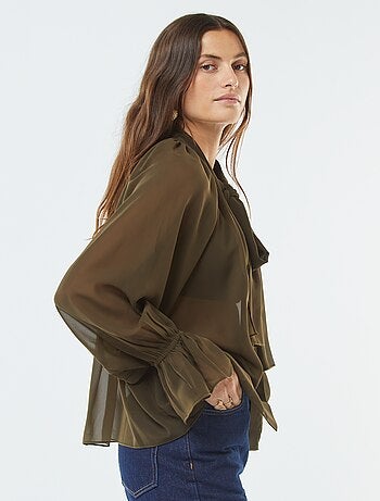 Blouse lavallière fluide avec manches volantées