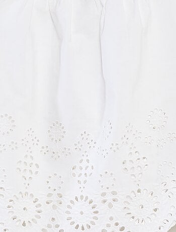 Blouse smockée avec broderie anglaise