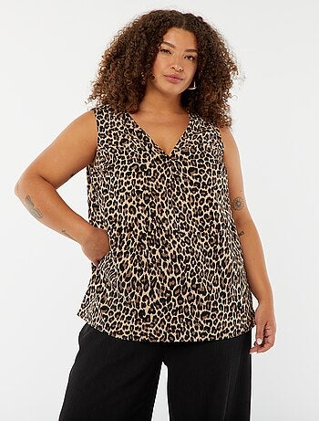 Blouse uni avec couture fantaisie au col