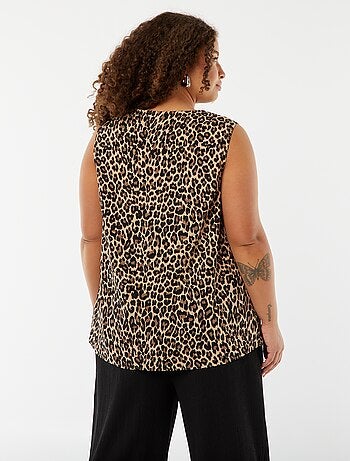 Blouse uni avec couture fantaisie au col