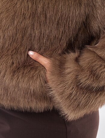 Blouson en fausse fourrure