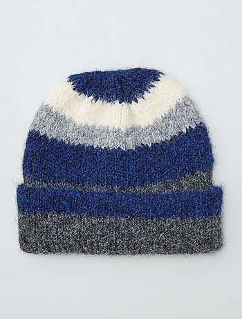 Bonnet chaud à rayures