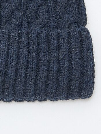 Bonnet en maille torsadée