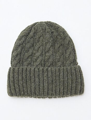 Bonnet en maille torsadée