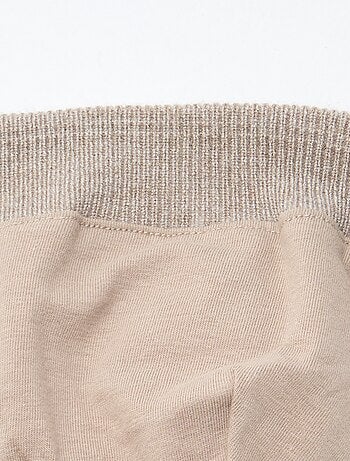 Bonnet maillé à pompon