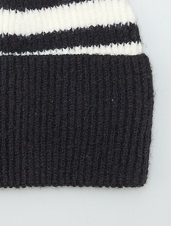 Bonnet rayé à revers