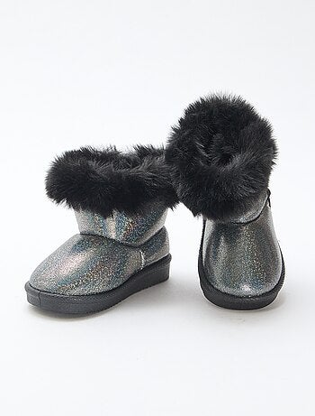 Boots brillantes fourrées