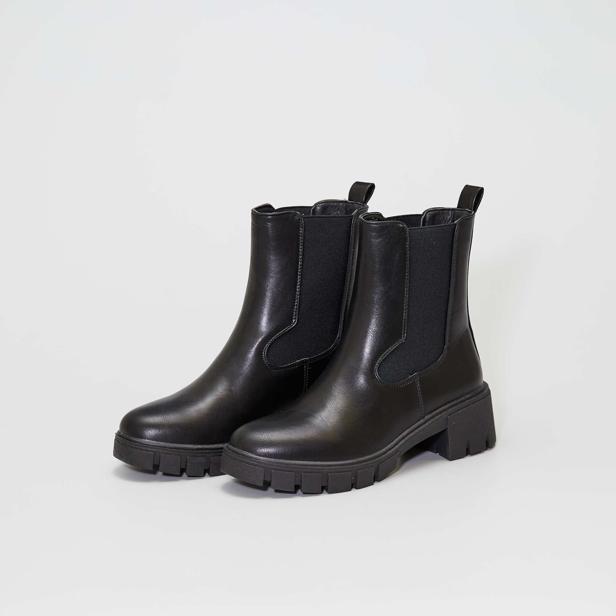 chelsea boots semelle crantée