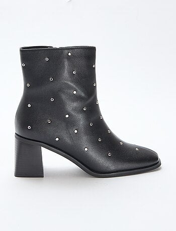 Bottes en simili avec clous uni