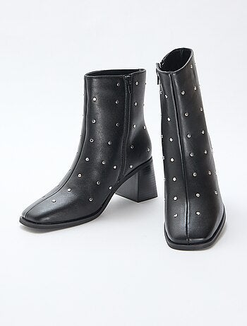 Bottes en simili avec clous uni