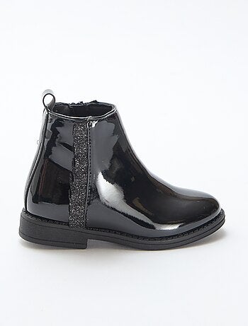 Bottes vernies avec détail volanté uni