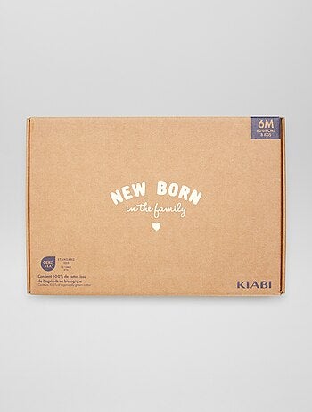 Box de naissance mixte 'New born in the family' - 6 pièces