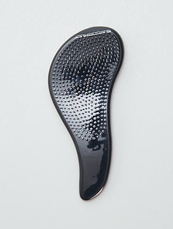 Brosse courbée avec picots