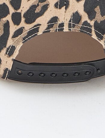Casquette à motif léopard