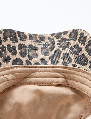 Casquette à motif léopard