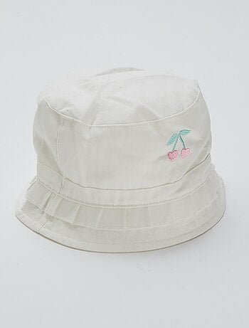 Chapeau avec volants et print