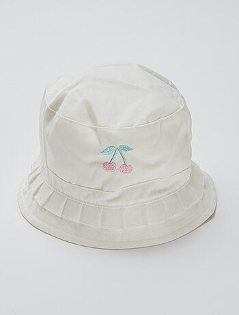 Chapeau avec volants et print