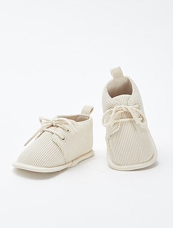 Chaussons à lacets