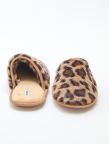 Chaussons basiques en fausse fourrure