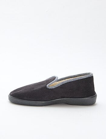 Chaussons fourrés avec bords contrastants