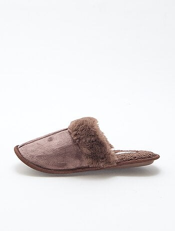 Chaussons mules effet pelucheux