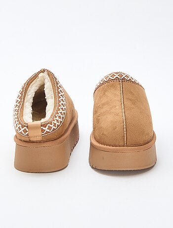 Chaussures mules en suédine avec détails
