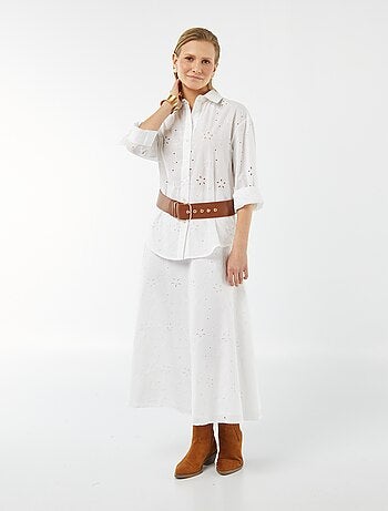 Chemise avec broderies anglaises