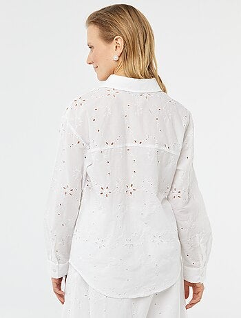 Chemise avec broderies anglaises