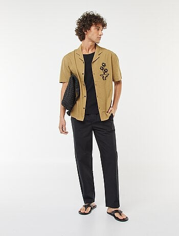 Chemise en lin mélangé à manches courtes et avec broderies
