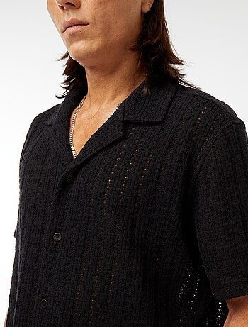 Chemise manches courtes en matière ajourée