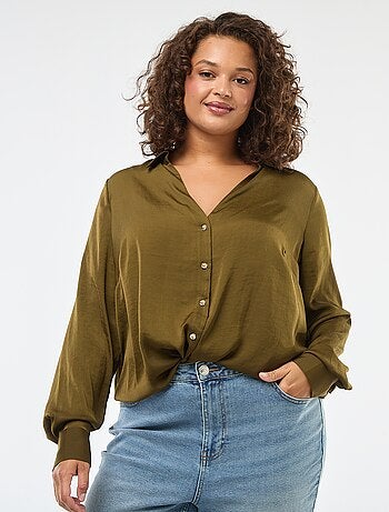 Chemise type saharienne satinée avec boutonnage doré