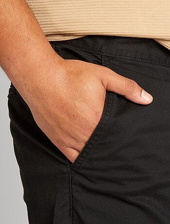 Chino à coupe droite - L32