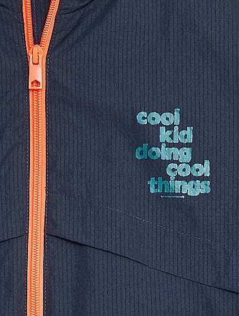 Coupe-vent déperlant à capuche