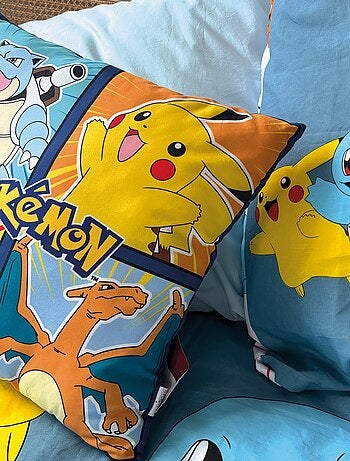 Coussin imprimé 'Pokemon'