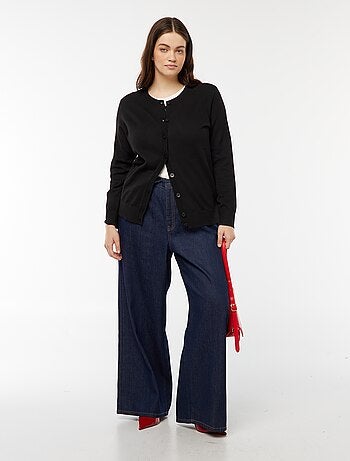 Gilet en maille fine jauge avec ouverture boutonnée