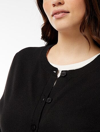 Gilet en maille fine jauge avec ouverture boutonnée