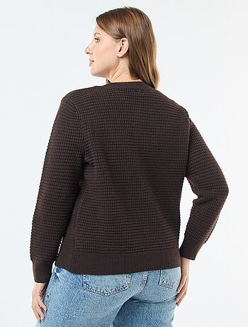 Gilet en maille gaufrée avec boutons dorés